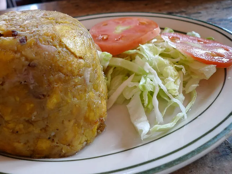 Mofongo con Chicharrón